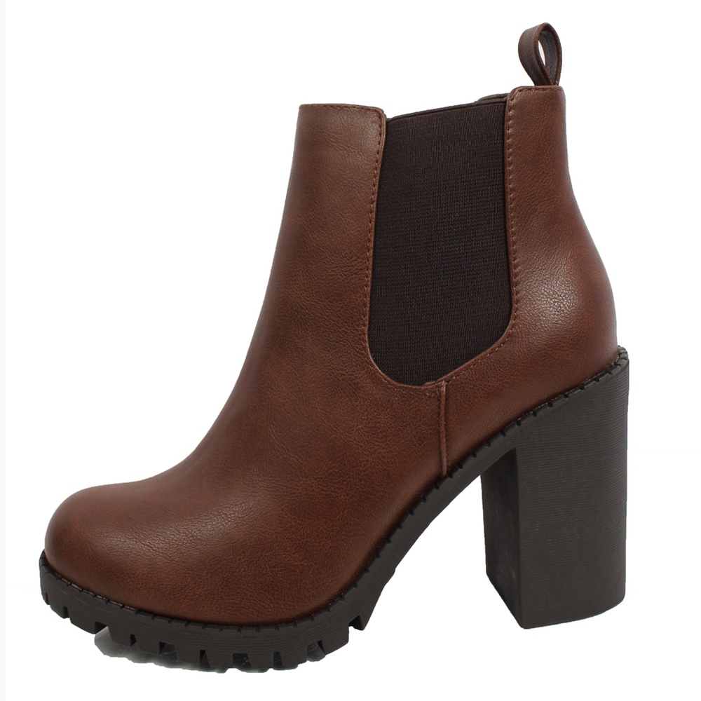 Brown Chelsea Pull on Tab Lug Block Ankle